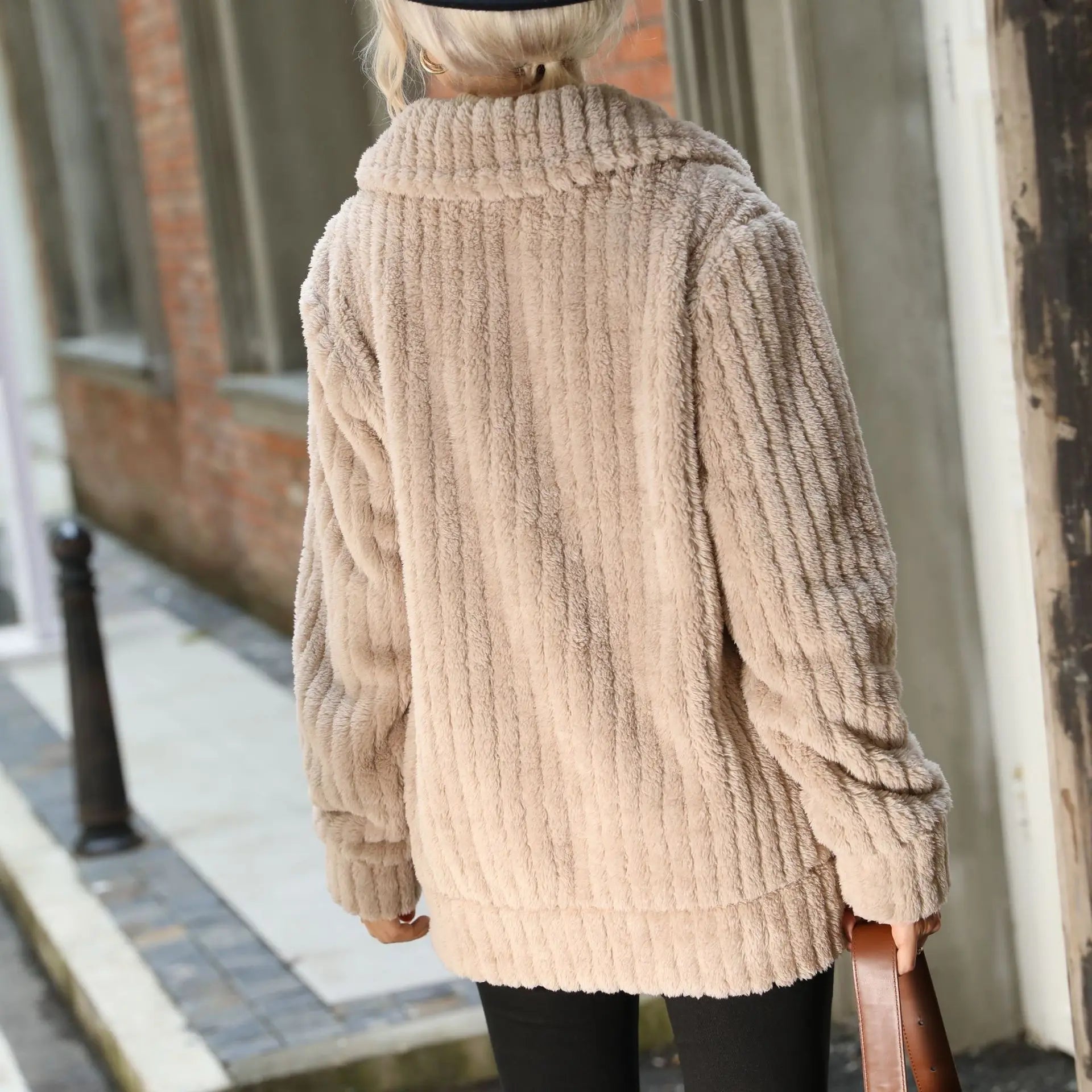 CLAUDIA | ELEGANT JACKET